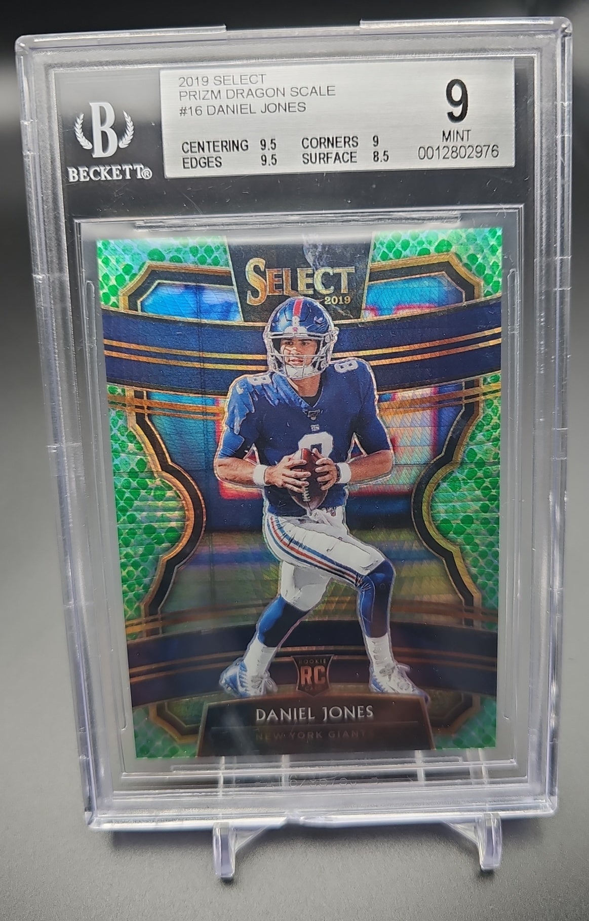 2020 Panini Select Daniel Jones #209 Dragon Scale Prizm /67 Club Giants BGS 9 BGS 9.0 image 0
