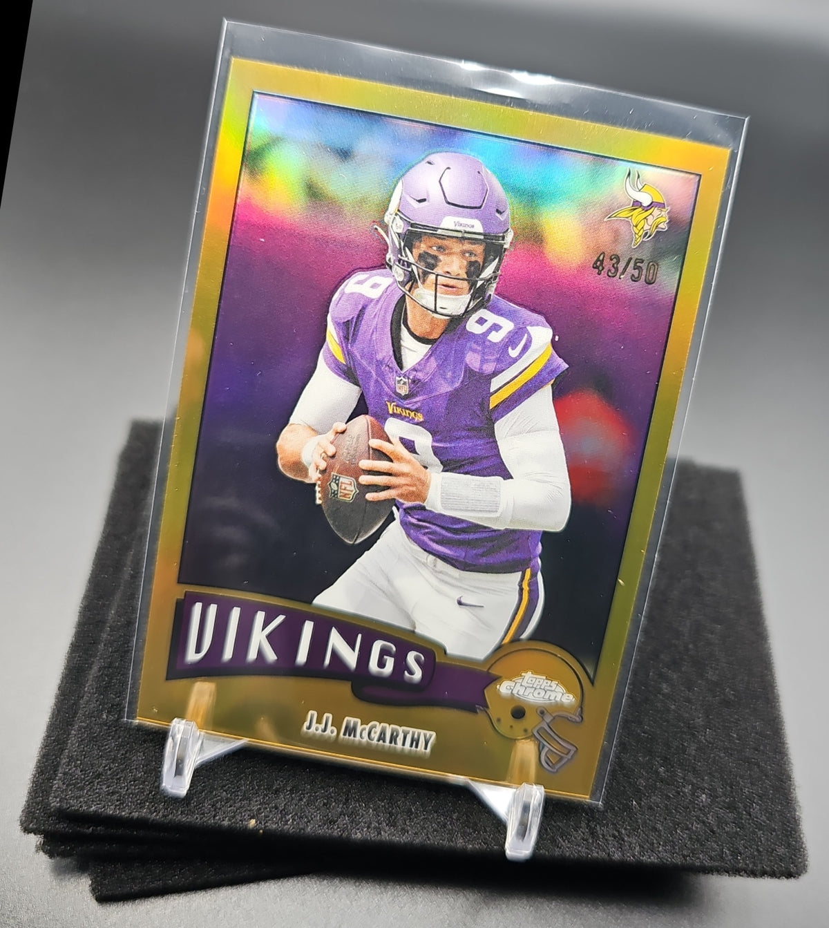2025 Topps Chrome J.J. McCarthy #1975-22 1975 Gold Refractor 43/50 Vikings image 0