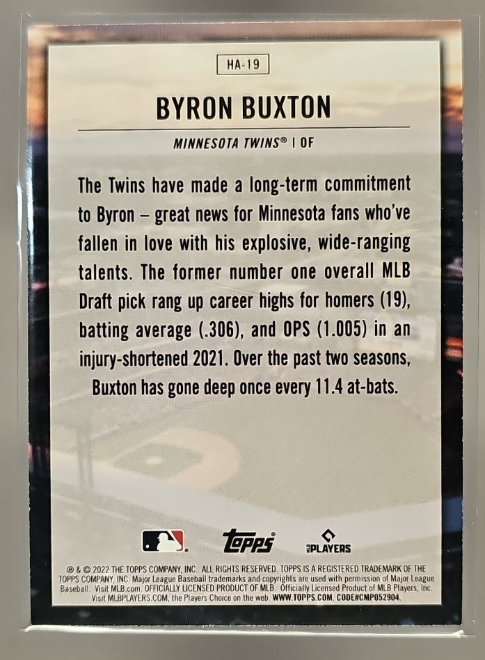 2022 Topps Byron Buxton #HA-19 Home Field Advantage Twins image 1