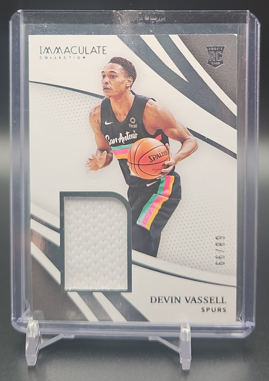 2020-21 Panini Immaculate Collection Devin Vassell #114 68/99 RC Auto Spurs image 0