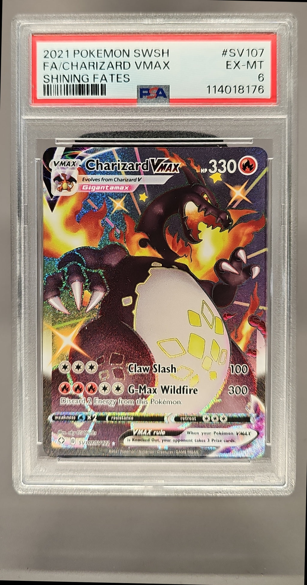 Charizard VMAX front image