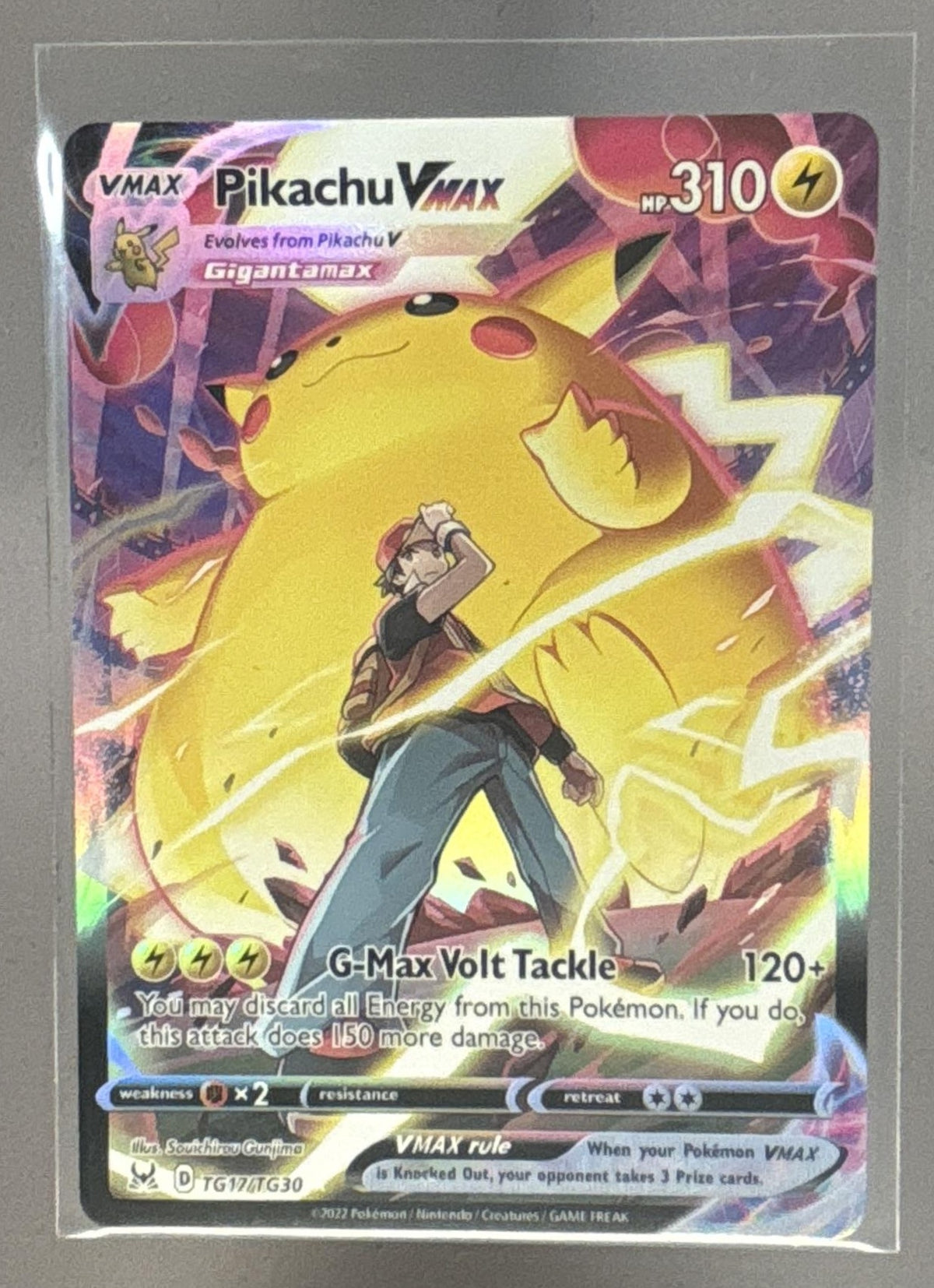 Pikachu VMAX front image