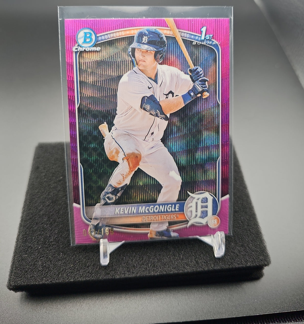 2025 Bowman Kevin McGonigle #BCP-79 Chrome Fuchsia Wave Refractor /199 1st Prospect image 0